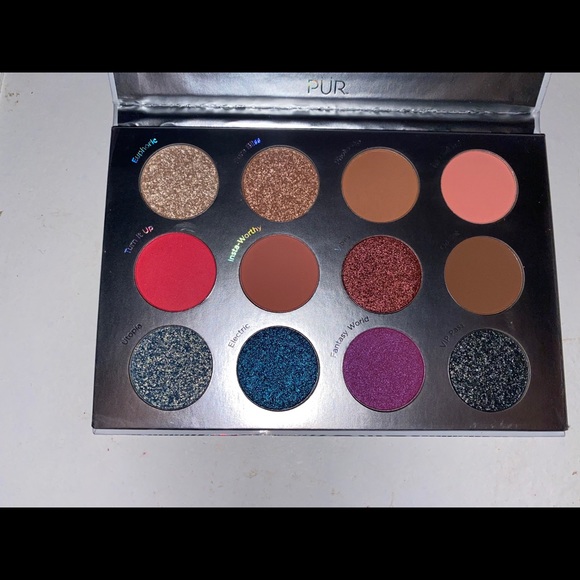Eye shadow palette - Picture 2 of 2